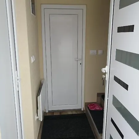 Apartment Neca Zlatar *