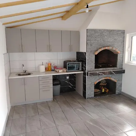 Apartment Neca Zlatar